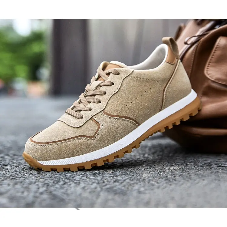 China Hot Selling Light Weight New Style Fashion Sports Low Cut Breathable Men's Sports Casual Shoes